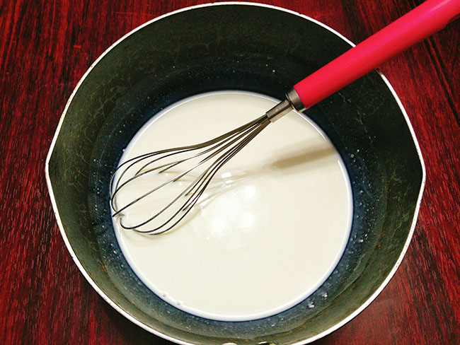 Tự làm kem dâu sữa ngọt mát lại cực mềm xốp, cả nhà thích mê - 4