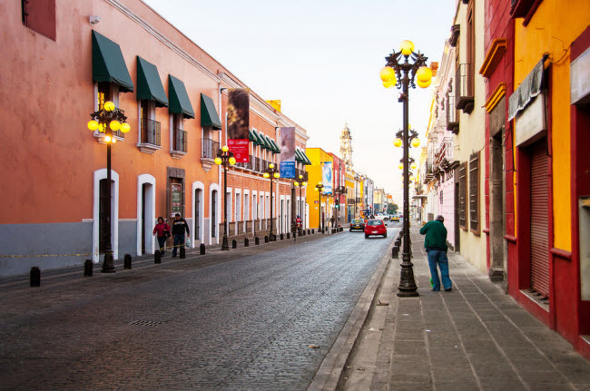 Puebla, Mexico: Thành phố này nổi tiếng với nghệ thuật và đặc sản sô-cô-la thơm ngon.