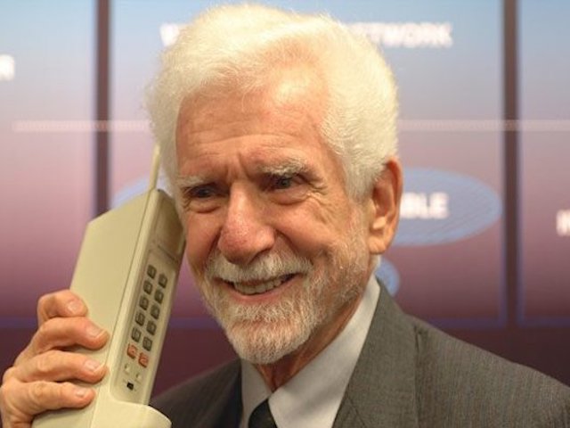 Cuộc gọi điện thoại di động đầu tiên trên thế giới sắp được 45 năm
