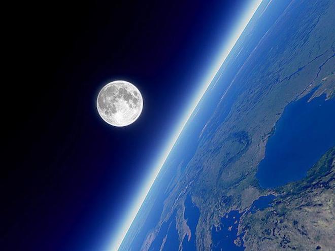 Vì sao Mặt trăng càng ngày càng xa Trái đất? - 1
