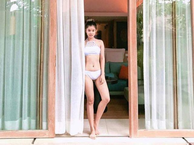 Phim - Những hình ảnh sexy hiếm hoi của Phương "nhà quê"- Tháng năm rực rỡ