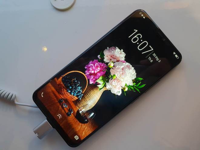 Vivo tung smartphone &#34;tai thỏ&#34; mới, tích hợp trí tuệ nhân tạo toàn diện - 1