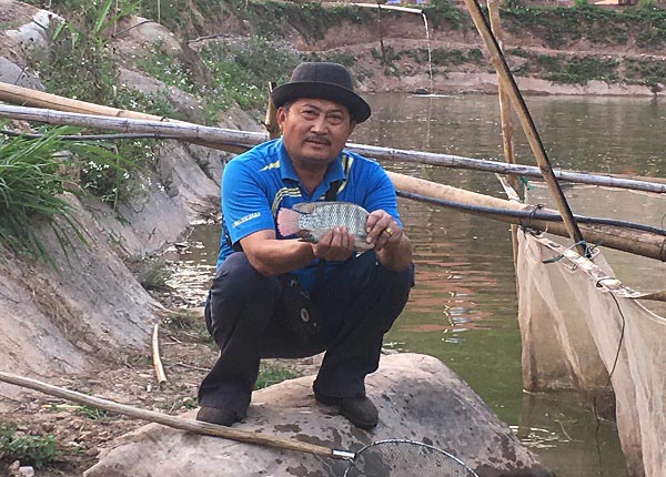 Khơi khe đá thành ao nuôi cá, lãi 300 triệu/năm - 2