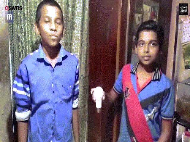 Cậu bé Ấn Độ dùng da trần phát điện làm sáng bóng đèn