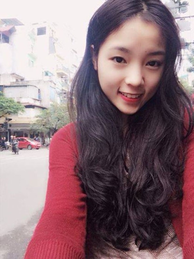 "Nhan sắc thời xa vắng" lạ hoắc của các mỹ nữ ồn ào nhất hiện nay - 11