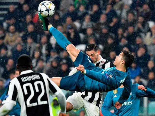 Ronaldo hủy diệt Juventus: Mất tích phòng thay đồ, bị nghi phải kiểm tra doping
