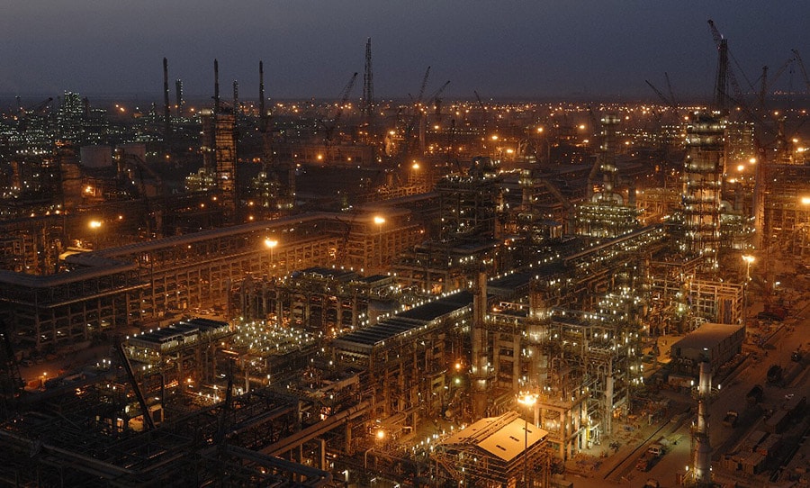 Bí mật ít ai biết về người đàn ông giàu nhất đất nước tỷ dân Ấn Độ - 6