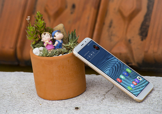 Cư dân mạng "sốt" Smartphone ARBUTUS màn hình Fullview, sắp hết ưu đãi - 3