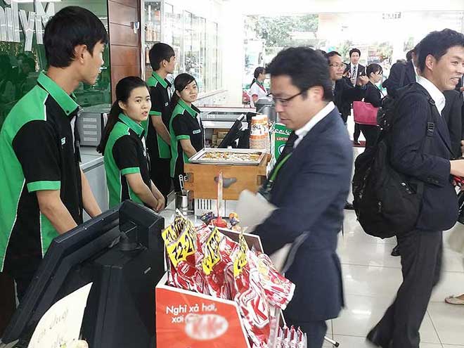 Giám đốc người Nhật bán cua, nước tương… ở Việt Nam - 2