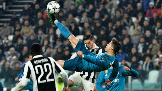 Ronaldo ghi siêu phẩm đẹp nhất C1: Buffon &#34;cúi đầu&#34; ví với Pele, Zidane vẫn &#34;chê&#34; - 1