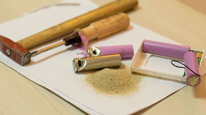 4 cách hạn chế cháy nổ khi sử dụng sạc dự phòng - 3