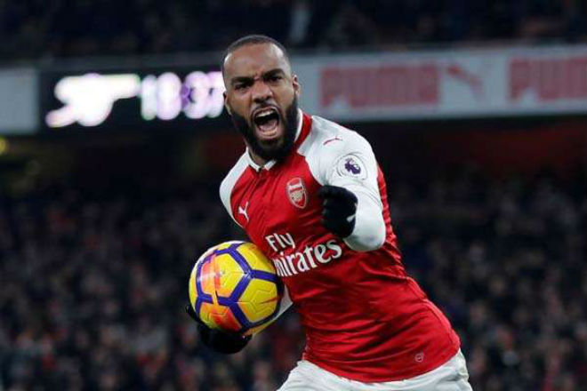 Arsenal – CSKA Moscow: &#34;Pháo&#34; thăng hoa, hàng thủ 139 tuổi khó đỡ - 2