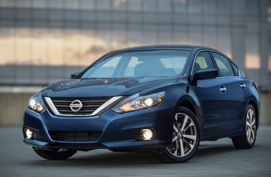 Nissan Việt Nam giảm 104 triệu đồng cho Teana - 2