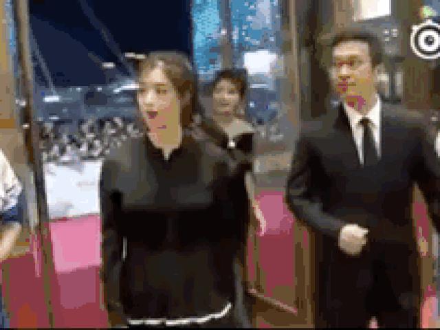 Phim - Mỹ nhân "Thiên long bát bộ" bị bạn thân bỏ rơi trên thảm đỏ