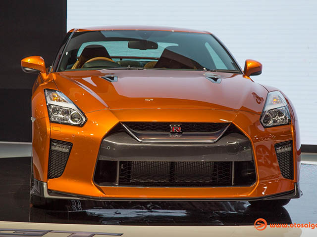 Tin tức ô tô - "Quái vật" Nissan GT-R Godzilla ra mắt, giá hơn 2,1 tỷ đồng