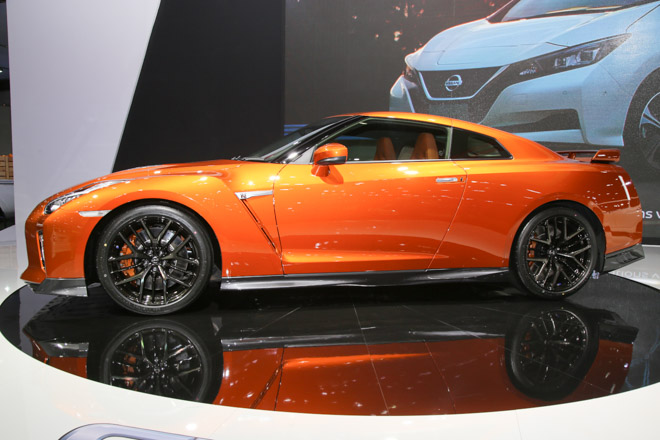 &#34;Quái vật&#34; Nissan GT-R Godzilla ra mắt, giá hơn 2,1 tỷ đồng - 2
