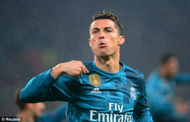 Ronaldo “siêu nhân”: Hùng bá thiên hạ, Real mơ 3 lần vô địch C1 liên tiếp - 1