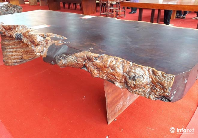 Đồ nội thất "cổ quái" giá tiền tỷ có vẻ ngoài xấu xí khó tin - 6