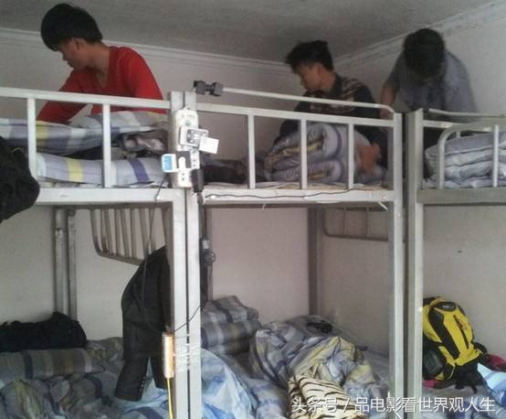 Cuộc sống khác biệt "một trời một vực" tại phim trường lớn nhất Trung Quốc - 2