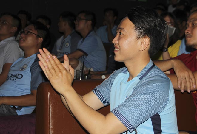 MU gây sốc Man City: “50 sắc thái” của fan Việt - 2