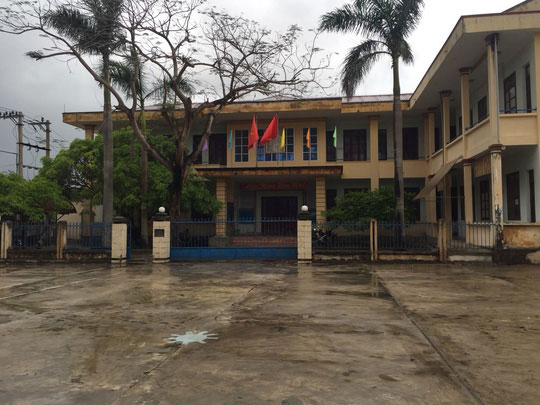 Xã đòi trích tiền đền bù cho ngư dân để cán bộ kiểm kê đi du lịch - 2