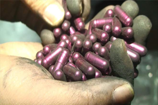 "Rùng mình" vào nơi sản xuất sản phẩm hỗ trợ điều trị ung thư từ bột than - 3