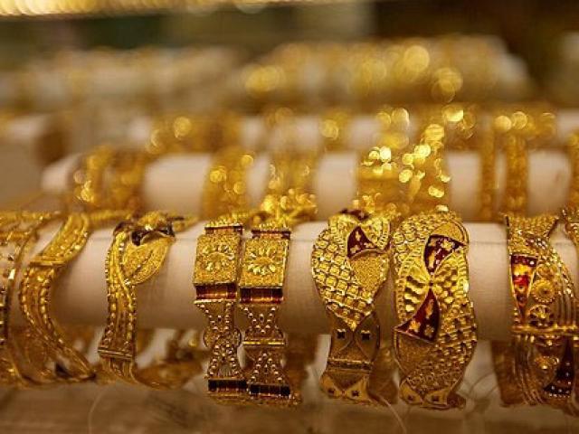 Tài chính - Bất động sản - Giá vàng tiếp tục tăng mạnh chiều mua vào