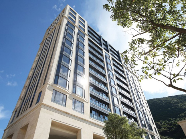Kỷ lục giá bất động sản bị phá vỡ vào tháng 12 năm ngoái khi Lin Zhongmin mua 2 căn hộ rộng 819 m2 tại số 8 Mount Nicholson với giá khoảng 150 triệu USD (~3.405 tỷ đồng), tức khoảng 4,1 tỷ đồng/m2. Ảnh: The Wharf (Holdings) Ltd.