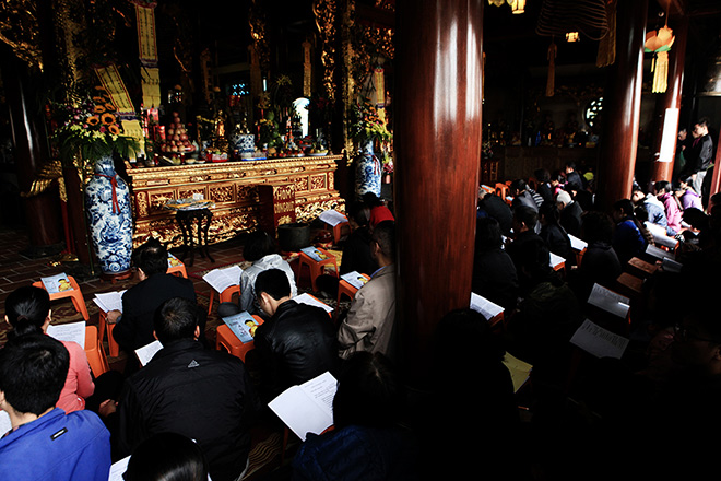 Đốt "thẻ ATM, iPhone"… cho tổ tiên dịp Tết thanh minh - 14