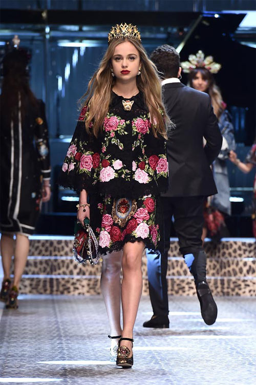 Dung mạo như tranh của "công chúa xinh nhất thế giới" - 4