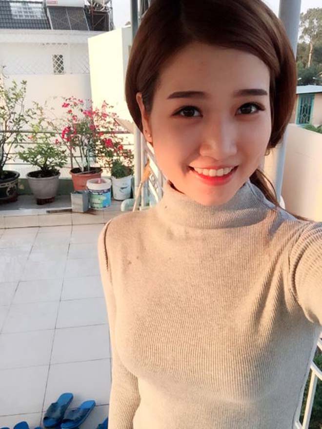 Hot girl Mỹ Trinh định “gây sốc” nếu Man City hạ Liverpool đi tiếp Cúp C1 - 13