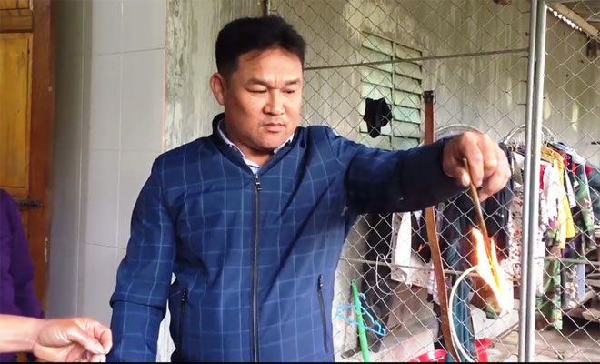 Vụ giếng nước thành giếng dầu: Đề nghị công an điều tra - 2