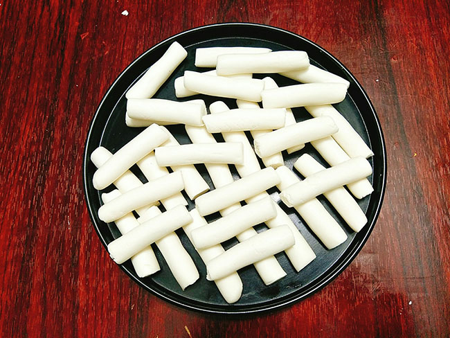 Khỏi cần ra quán, tự làm bánh gạo tại nhà cũng dẻo ngon không thua kém gì - 6