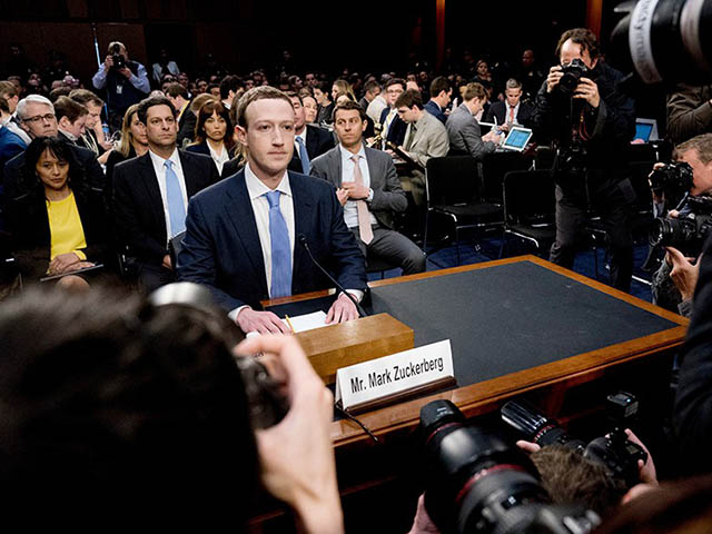 Mark Zuckerberg cân nhắc tung bản Facebook thu phí