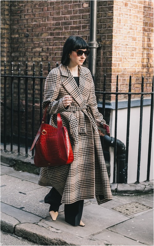 Bí quyết mặc áo khoác dài không luộm thuộm - 5