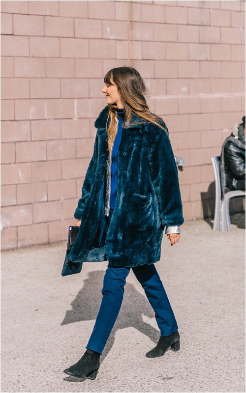 Bí quyết mặc áo khoác dài không luộm thuộm - 12