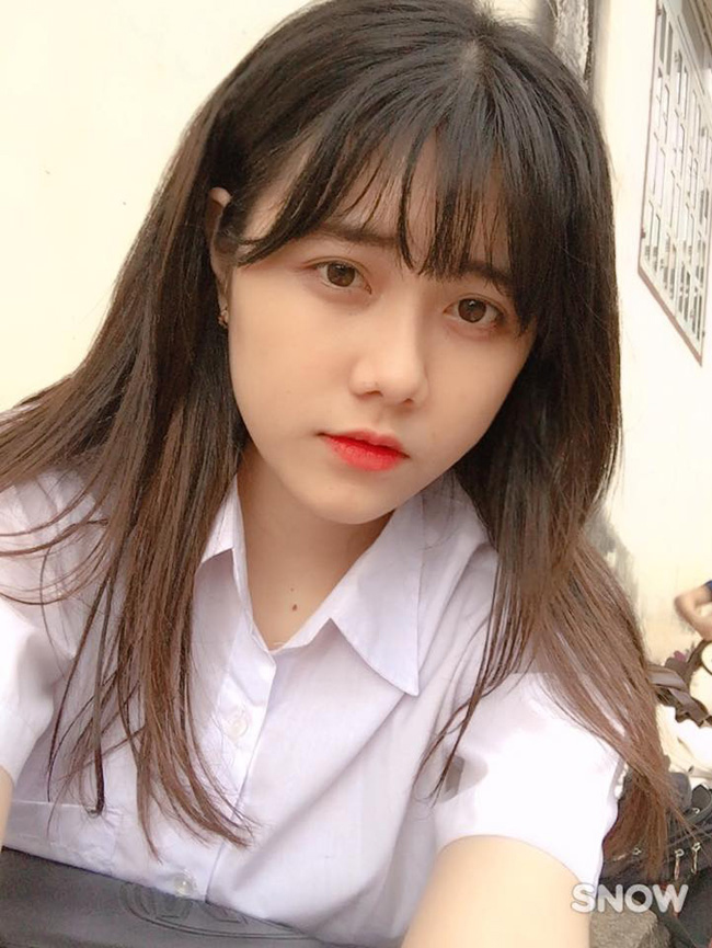 Cô nàng cũng chủ động xóa nhiều hình ảnh trên trang cá nhân, đặc biệt là những bức ảnh từng được dân mạng truyền tay. Một số ảnh khác đều để ở chế độ riêng tư.&nbsp;