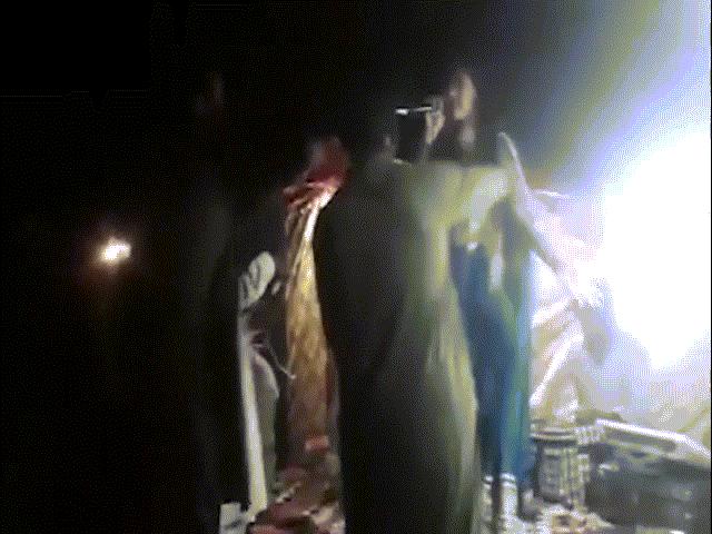 Thế giới - Ca sĩ Pakistan xinh đẹp bị bắn chết vì không đứng lên múa