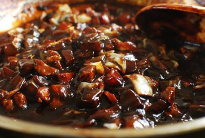 Lễ độc thân tới rồi, hội FA lại rủ nhau làm mì tương đen mong thoát ế - 6