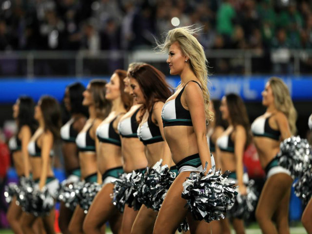 Thể thao - Bí mật động trời thể thao Mỹ: Fan "làm bậy", người đẹp cam chịu