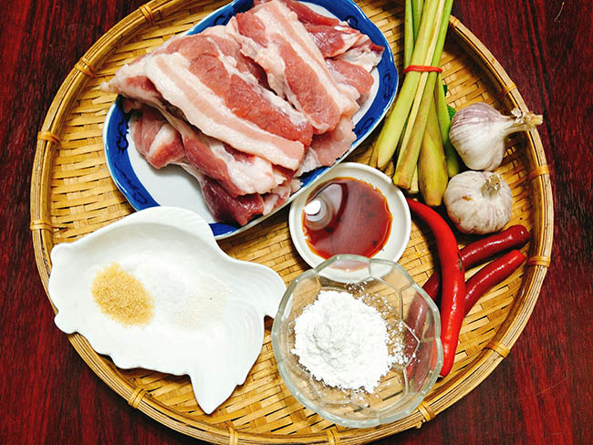 &#34;Gây mê&#34; chồng với ba chỉ chiên sả ớt, nhậu ở nhà còn ngon hơn ra quán - 2