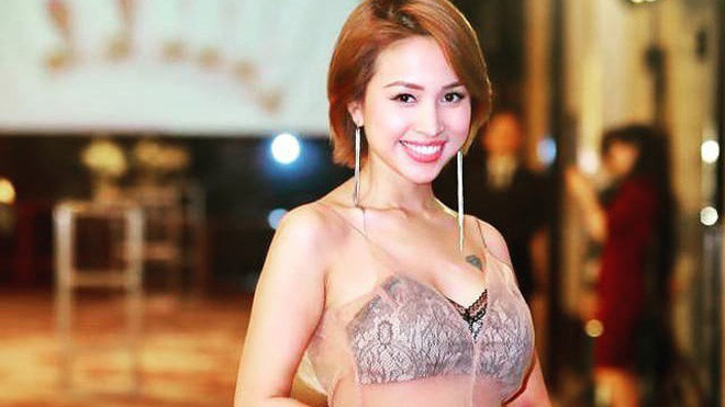 Loạt mỹ nhân gây đỏ mặt vì đi ăn cưới diện đồ lộ nội y - 4