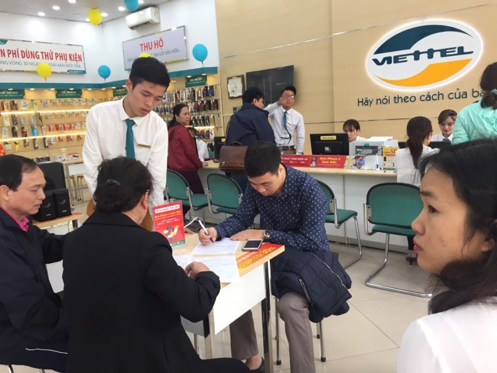Nóng trong tuần: Thuê bao di động phải bổ sung ảnh cá nhân trước 24/4 - 2