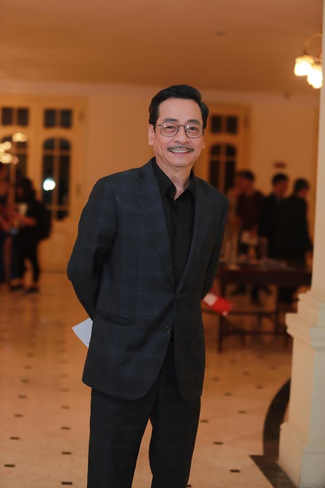 Mỹ nhân "Phía trước là bầu trời" diện váy trong suốt trên thảm đỏ - 10