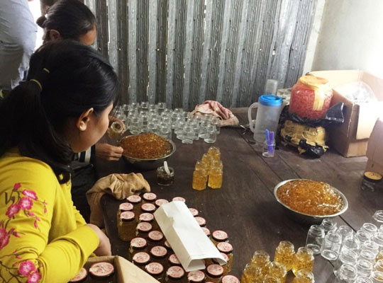 Mỹ phẩm hạng sang, mập mờ nguồn gốc - 1