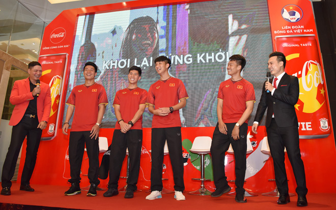 Hợp tác cùng VFF, Coca-Cola tiếp lửa cho giấc mơ vàng của bóng đá Việt - 2