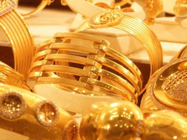 Tài chính - Bất động sản - Giá vàng hôm nay 17/4: USD giảm mạnh giúp vàng trụ vững mốc 37 triệu đồng/lượng