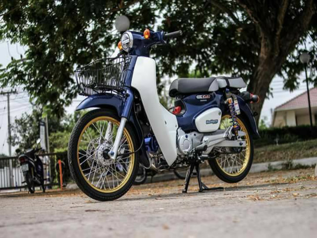 Thế giới xe - Huyền thoại Honda Super Cub độ nhẹ vẫn hút mắt