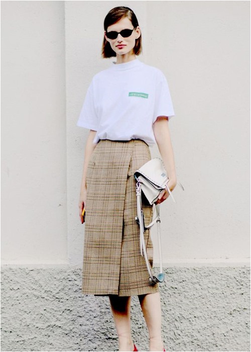 Hè đến rồi, chờ gì không sắm thêm vài chiếc áo phông? - 3