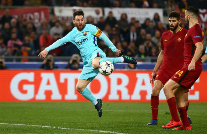 Messi núp bóng vua Ronaldo: Đuổi Pique & Busquets, nhắm dàn SAO thế chỗ - 1